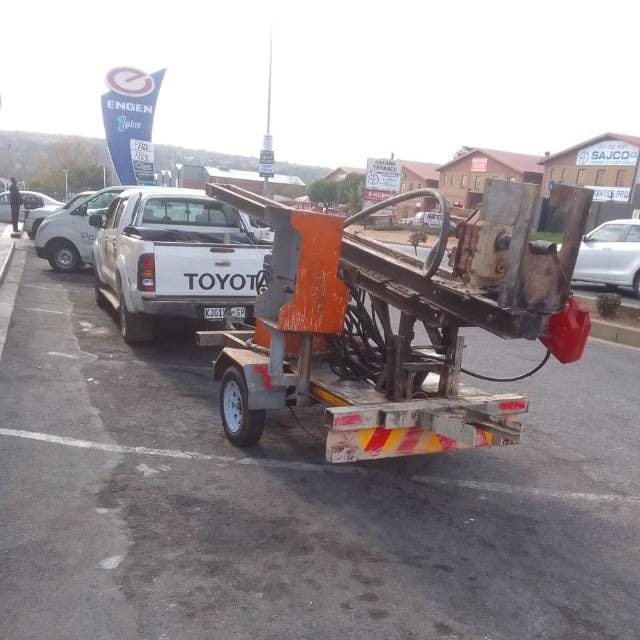 Portable drilling rig